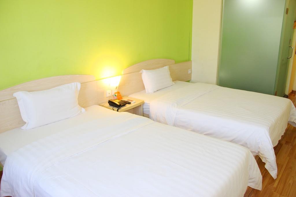 7Days Inn Chongqing Daxigou Renhe Street Exterior foto