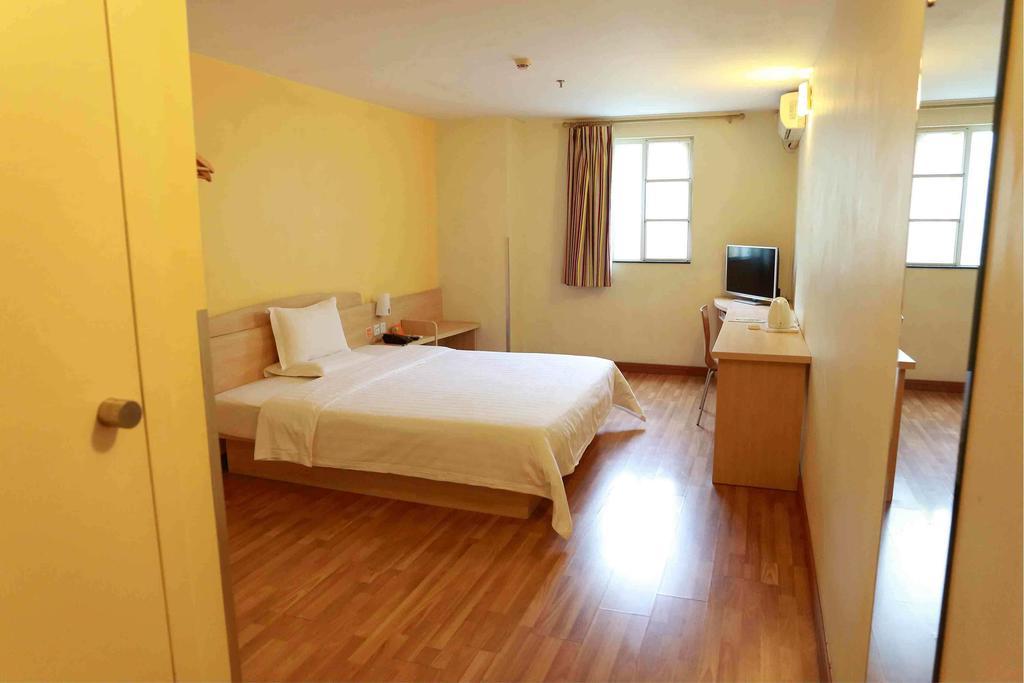 7Days Inn Chongqing Daxigou Renhe Street Exterior foto